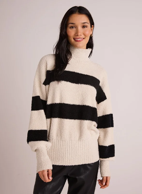 BANDED TURTLENECK SWEATER