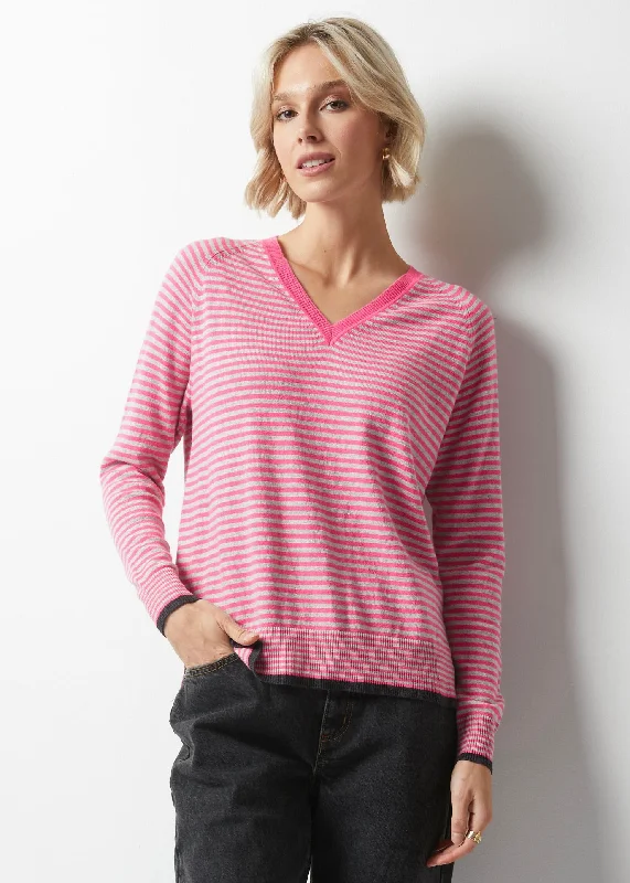 ESSENTIAL STRIPE SWEATER