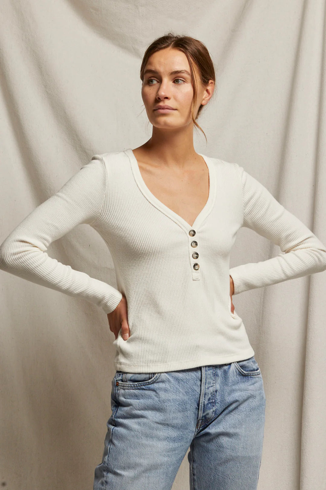 Evangeline Long Sleeve Rib V-Neck Sweater in Sugar